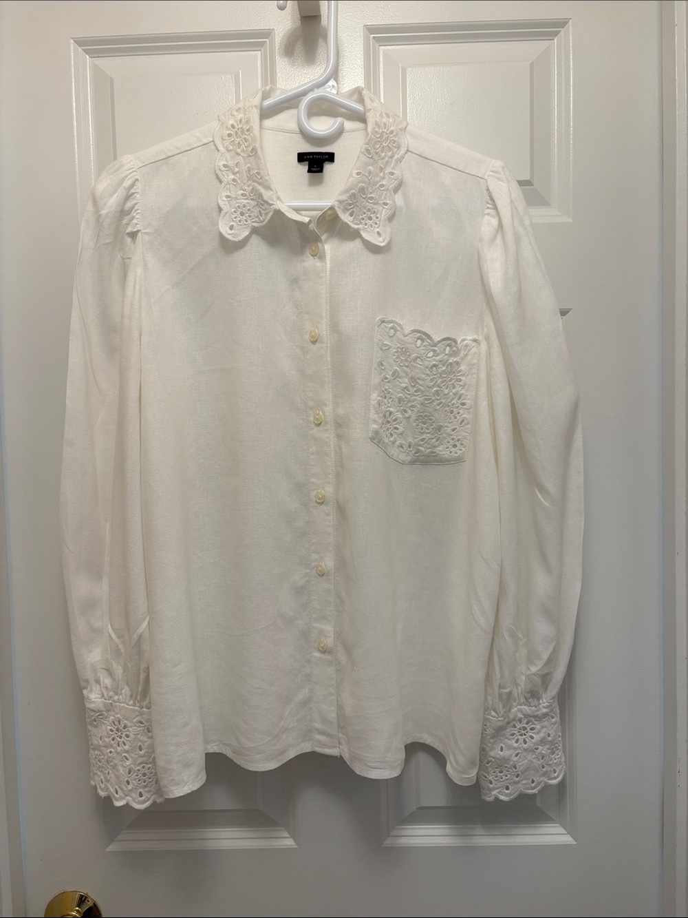 Ann Taylor Linen Blend White Eyelet Collar, Picket and Cuffs Button-Up Blouse